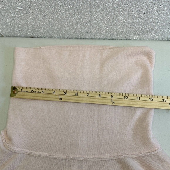 Free People Cozy Time Funnel Slouchy Top Baby Pink Barbie We The Free XS RRP $88 - Picture 6 of 16